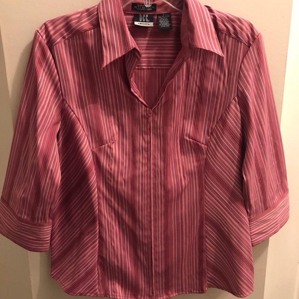 Multi- striped Blouse 3/4 sleeve, front zipper